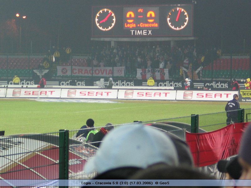 Fotorelacja: Legia - Cracovia 5:0 (3:0) (17.03.2006)  © GeoS -> [ IMG_2544 ]