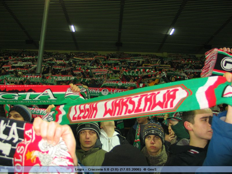 Fotorelacja: Legia - Cracovia 5:0 (3:0) (17.03.2006)  © GeoS -> [ IMG_2516 ]