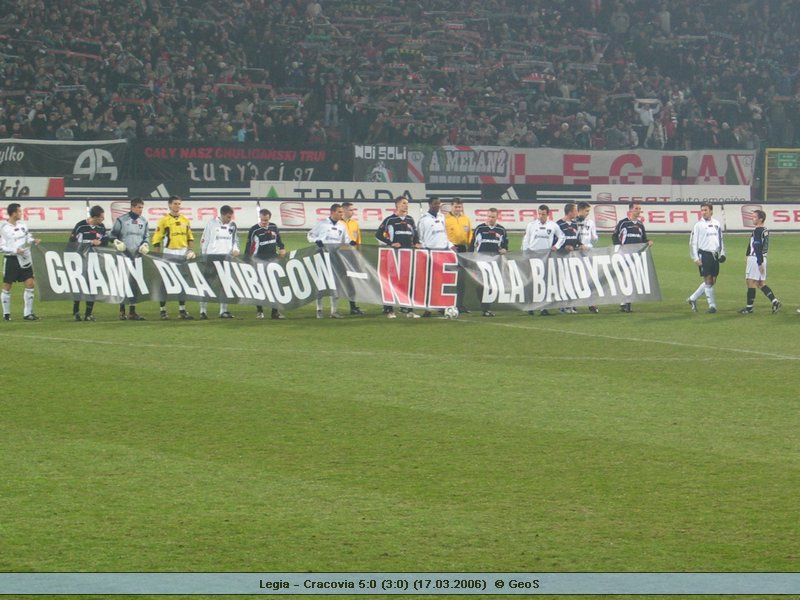 Fotorelacja: Legia - Cracovia 5:0 (3:0) (17.03.2006)  © GeoS -> [ IMG_2535 ]