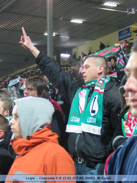Fotorelacja: Legia - Cracovia 5:0 (3:0) (17.03.2006)  © GeoS -> [ IMG_2605 ]