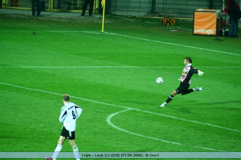 Legia Warszawa - Lech Poznań 3:1 (3:0) (12.04.2006)  © GeoS -> [ IMG_5472 ]